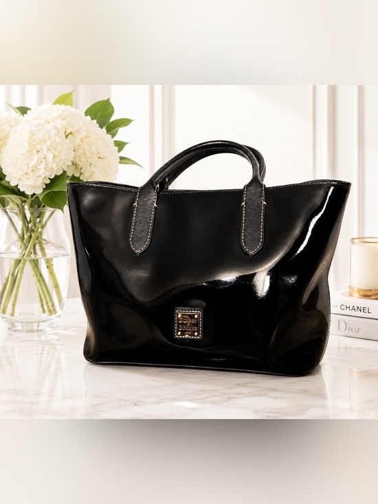 Dooney & Bourke Handbags - Dooney & Bourke Black Patent Leather Tote Bag Medium Shoulder Handbag-EUC!